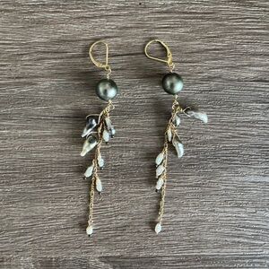 Genuine Tahitian pearl earrings